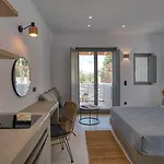 Clementina Paros شقة *
