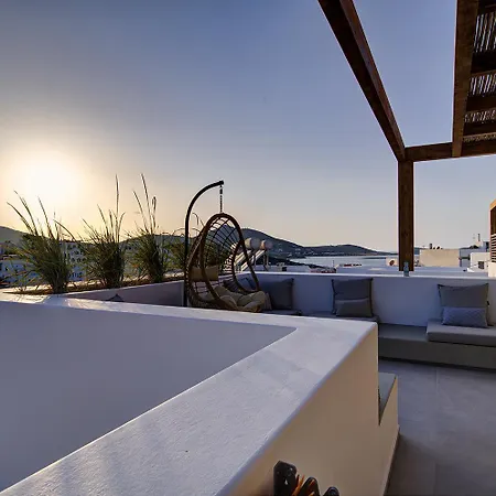 Clementina Paros * Naousa (Paros)