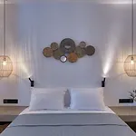 Clementina Paros Apartment