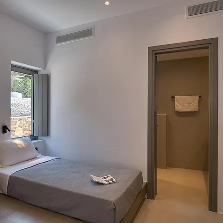 Clementina Paros 아파트 *