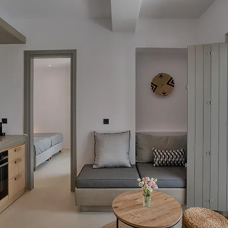 Clementina Paros 아파트