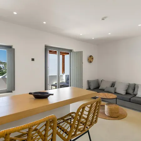 Apartment Clementina Paros Naoussa