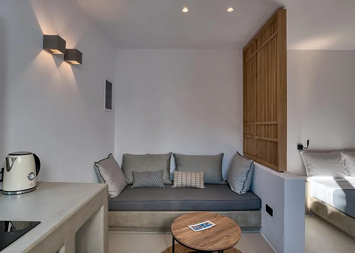 Clementina Paros Apartment