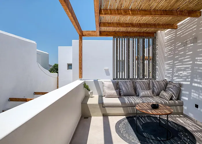 Clementina Paros Apartment *