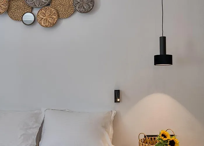 Clementina Paros * Naousa (Paros)